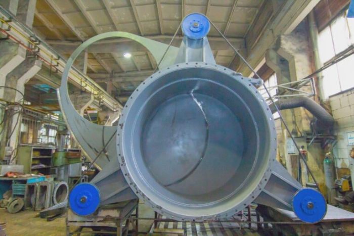 Задвижка стальная секторная Ду 2200 Ру 1